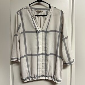 41 Hawthorn Women’s White V Neck 3/4 sleeve Blouse Medium